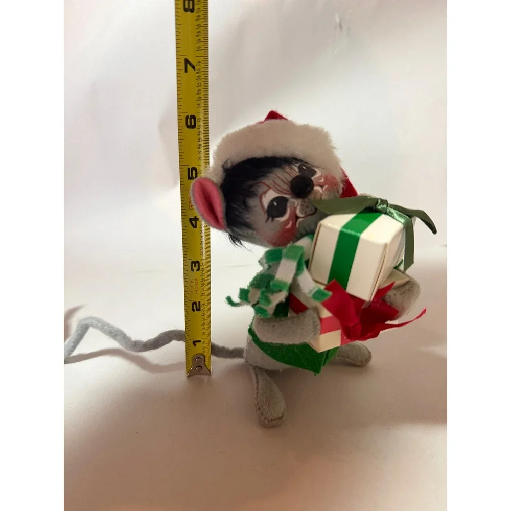 Annalee Mobilitee 1990 Christmas Mouse with‎ Gifts 6 inch Vintage Felt Doll USA